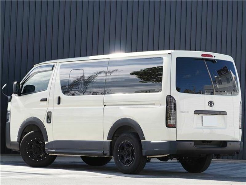 HIACE VAN