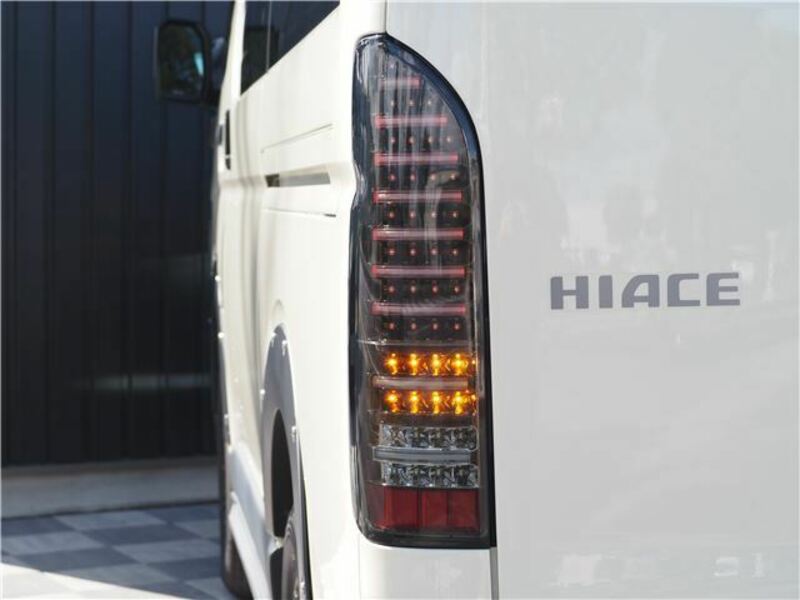 HIACE VAN