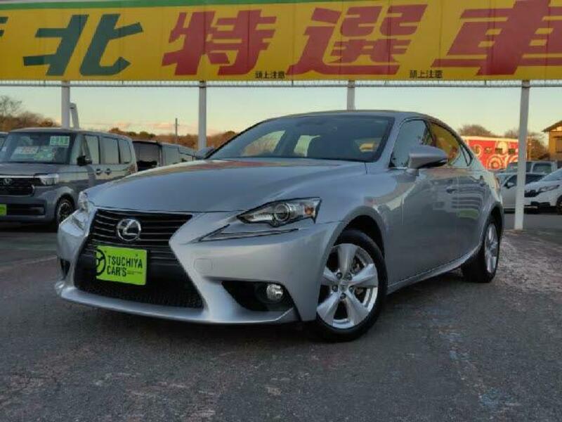 LEXUS IS