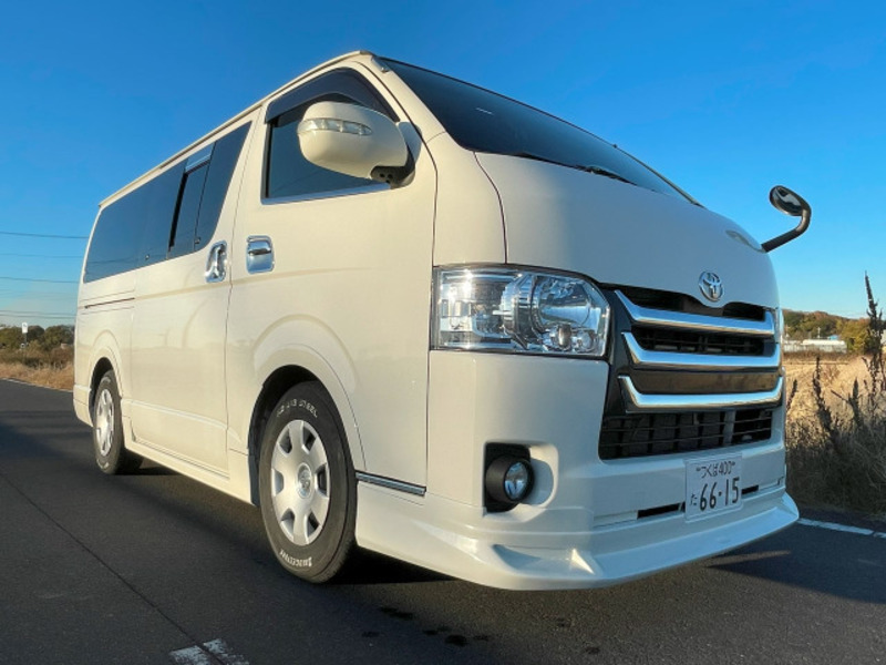 HIACE VAN