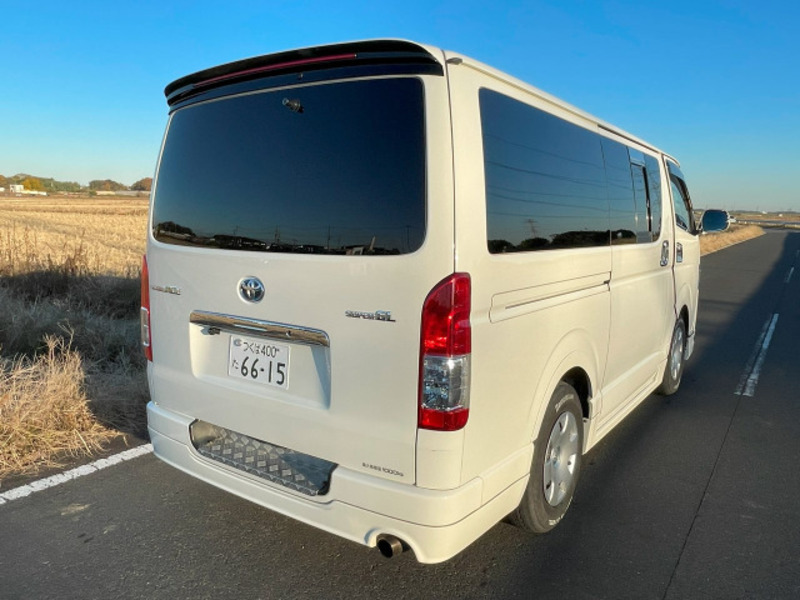 HIACE VAN