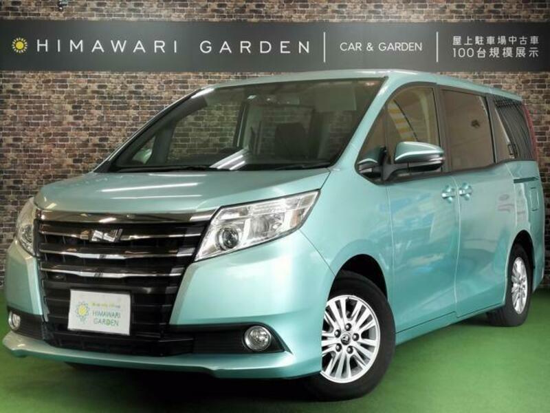 TOYOTA NOAH