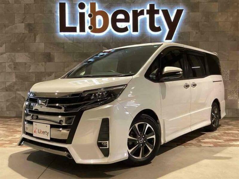 TOYOTA NOAH