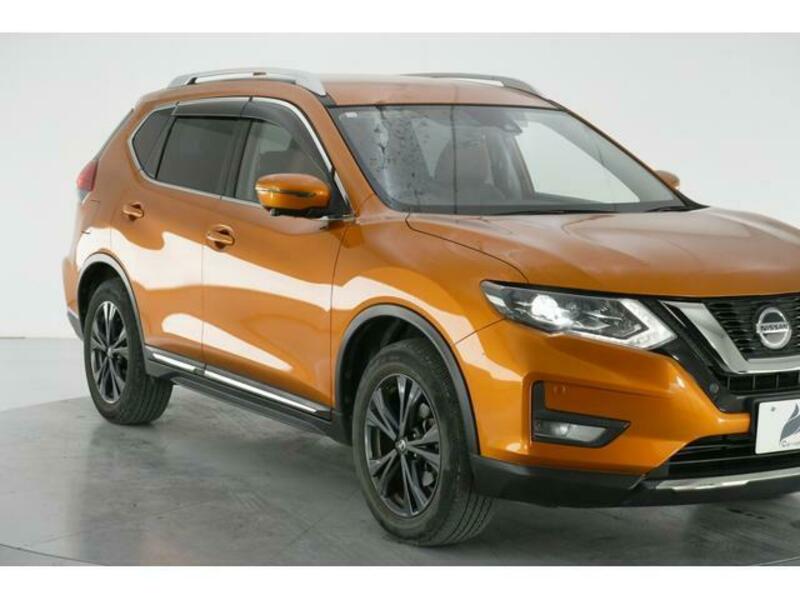 X-TRAIL