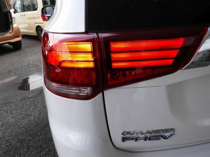 OUTLANDER PHEV