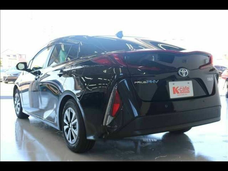 PRIUS PHV