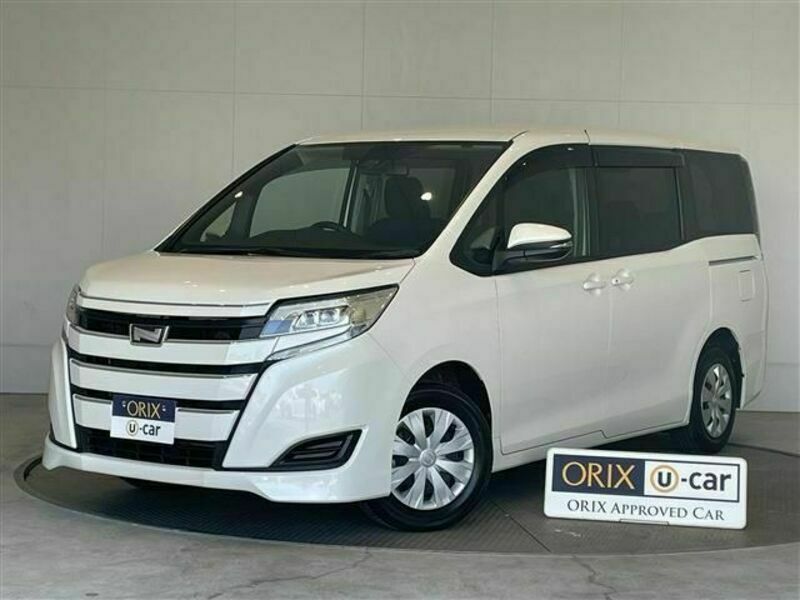 TOYOTA NOAH