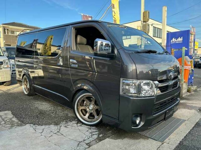 HIACE VAN