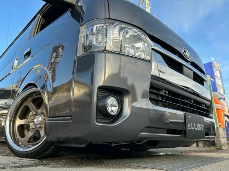 HIACE VAN