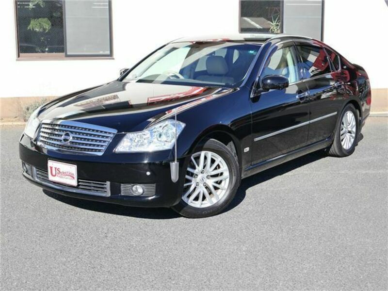 NISSAN FUGA