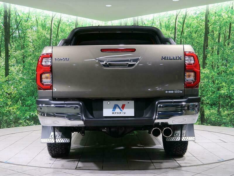 HILUX