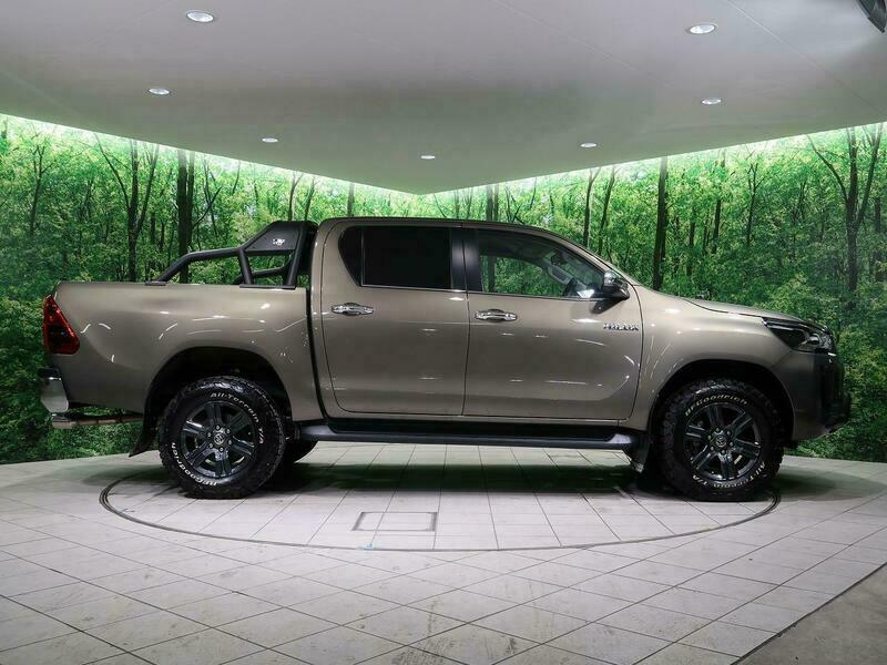 HILUX