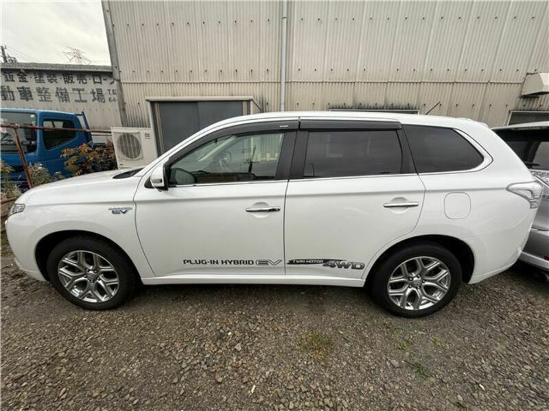 OUTLANDER PHEV