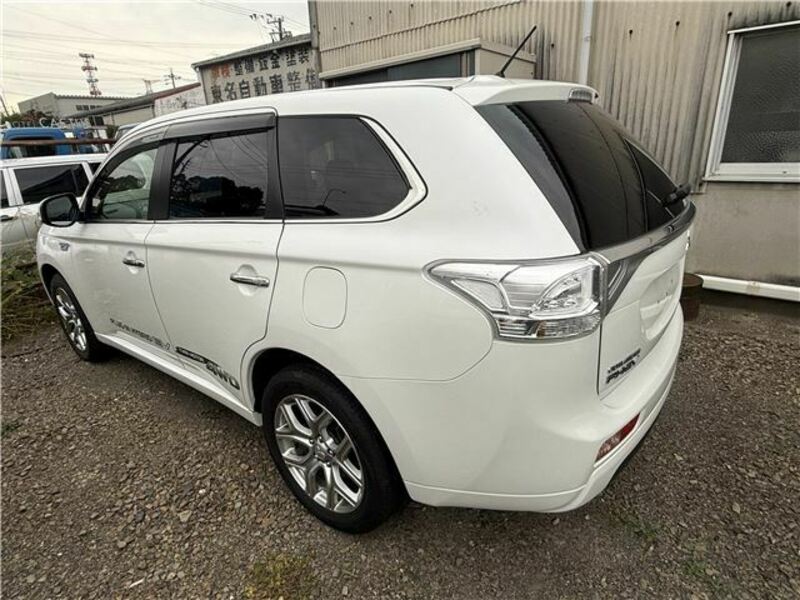 OUTLANDER PHEV