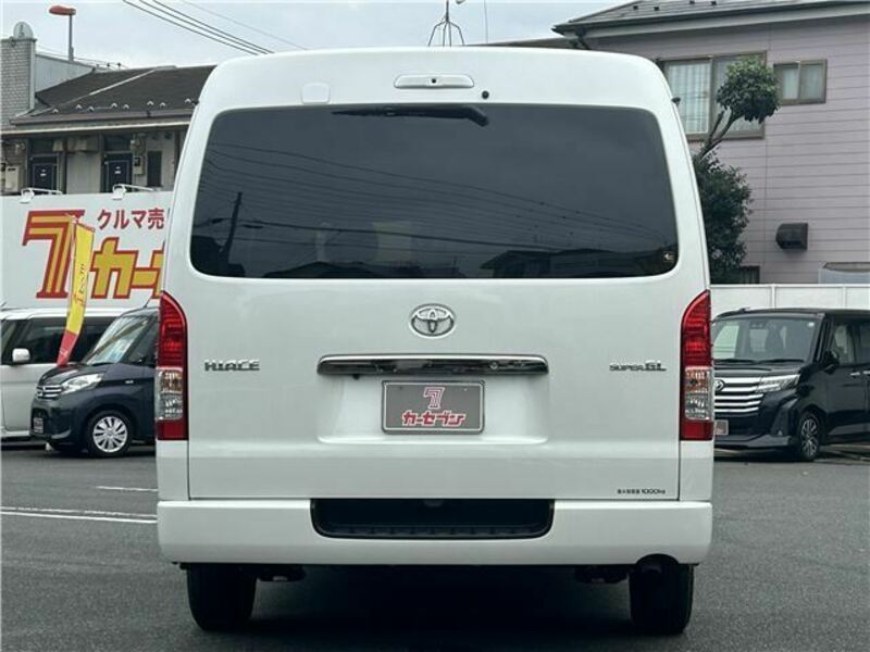 HIACE VAN