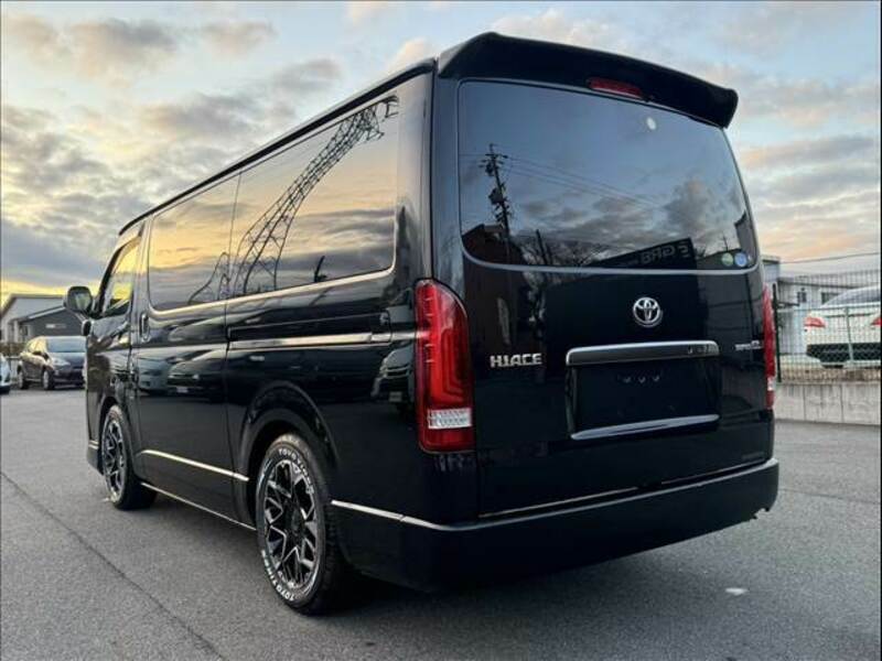 HIACE VAN