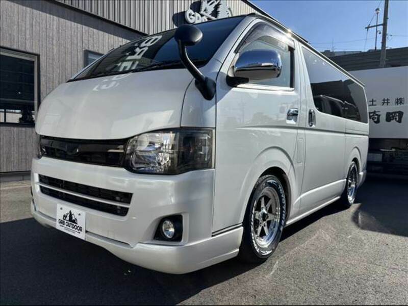 HIACE VAN