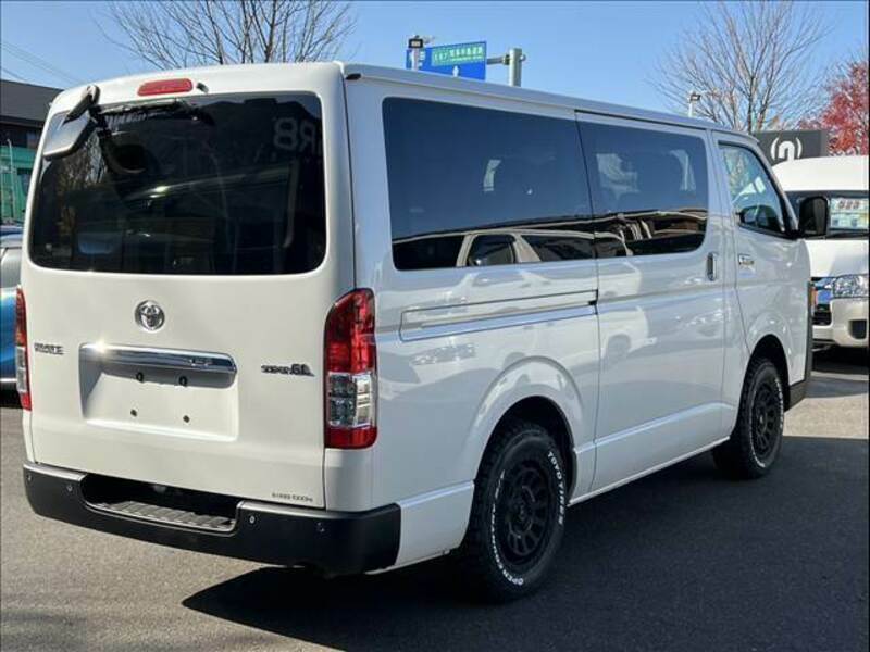 HIACE VAN