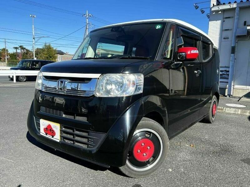 HONDA N BOX SLASH