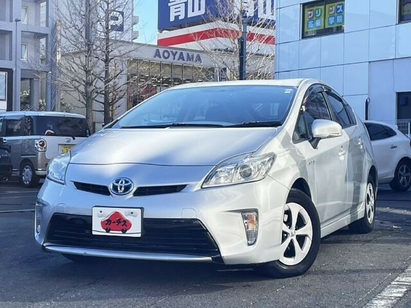 TOYOTA PRIUS