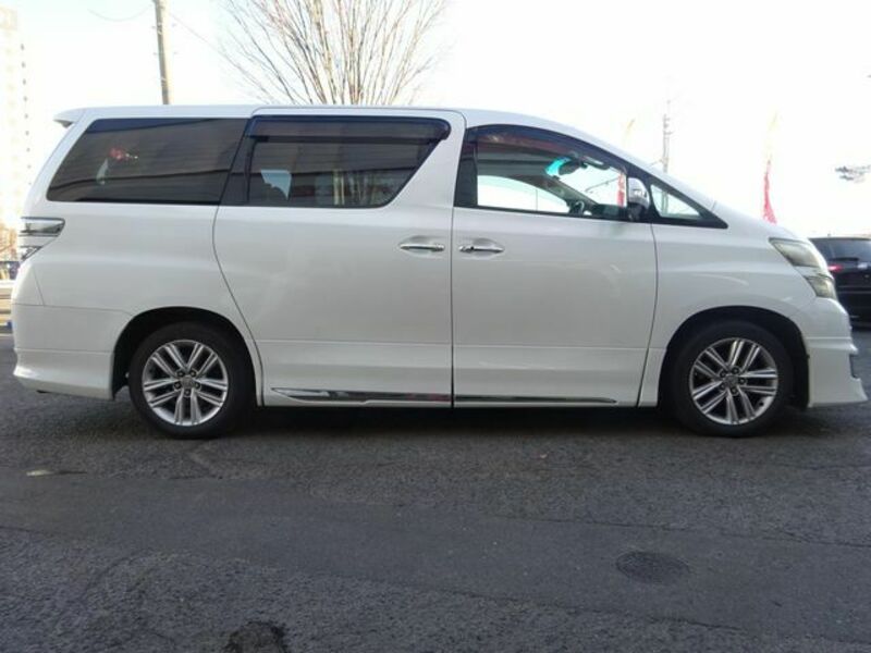 VELLFIRE