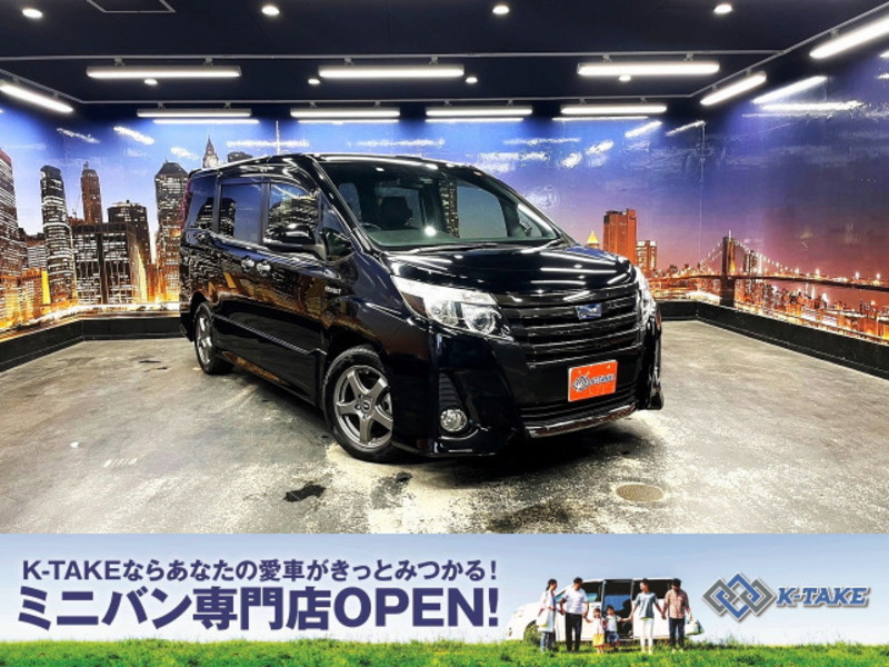 TOYOTA NOAH