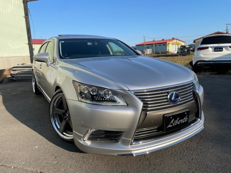 LEXUS LS