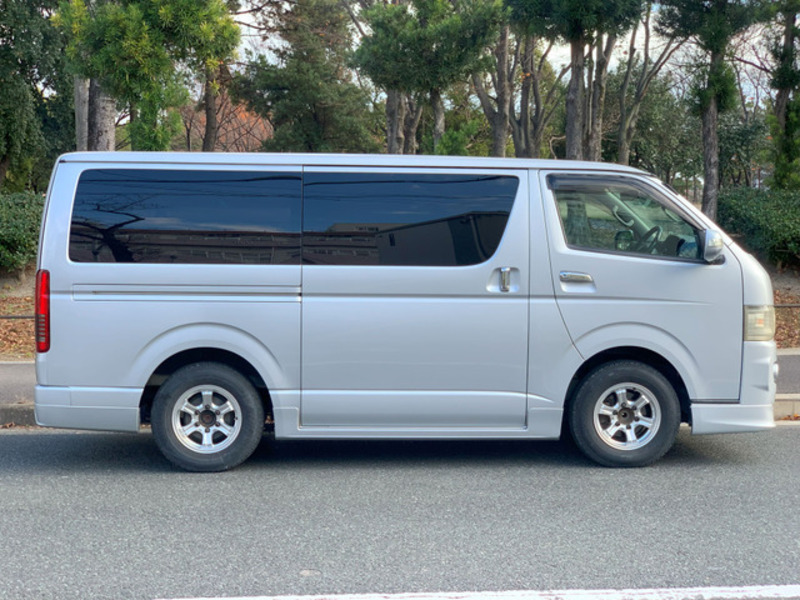 HIACE VAN