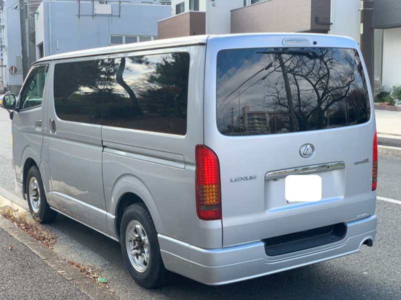 HIACE VAN