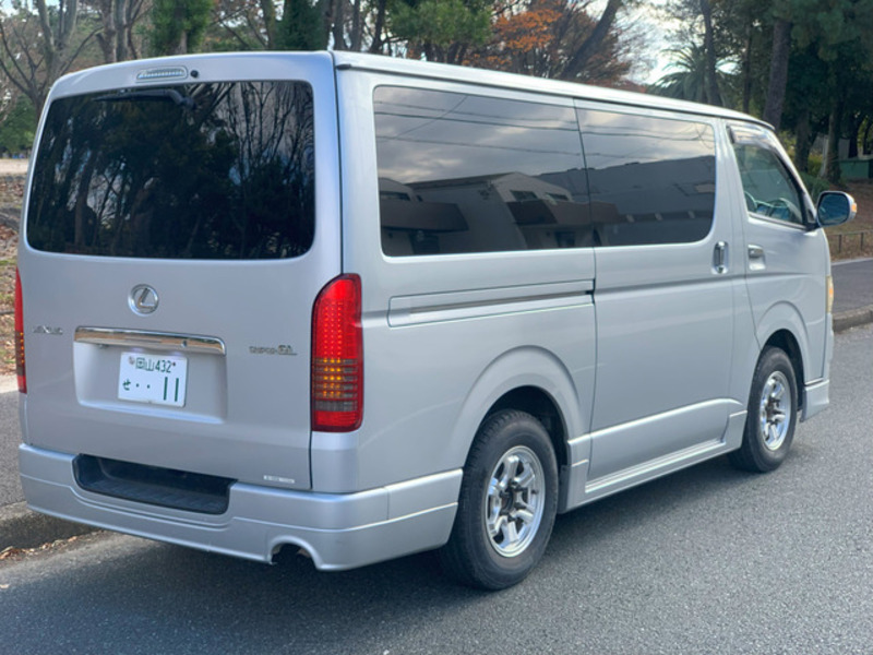 HIACE VAN