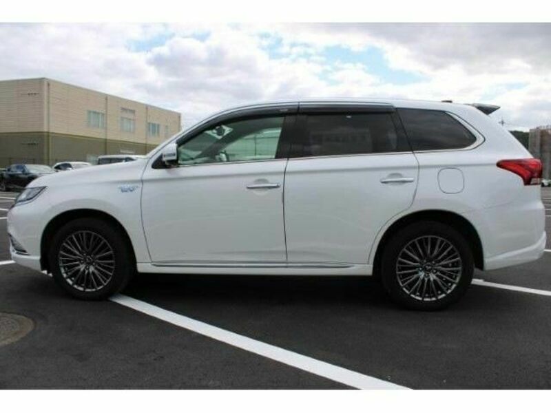 OUTLANDER PHEV