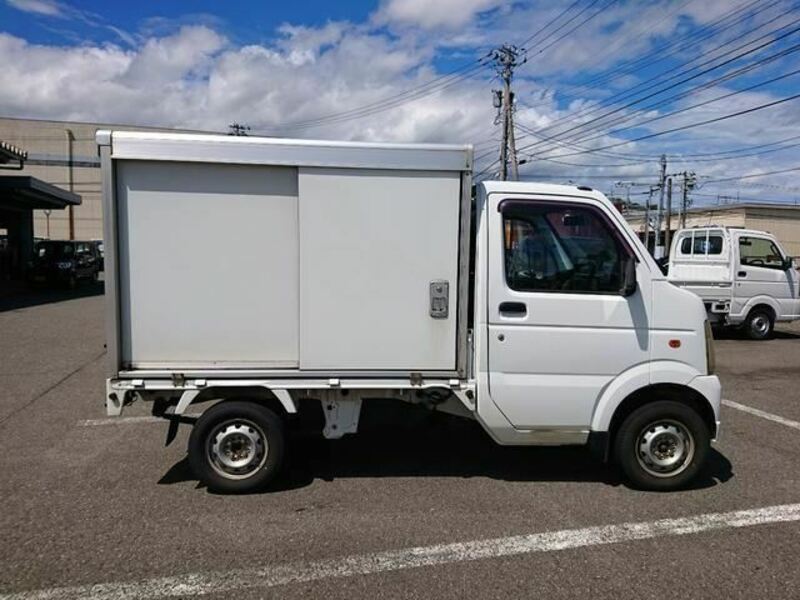 CARRY TRUCK