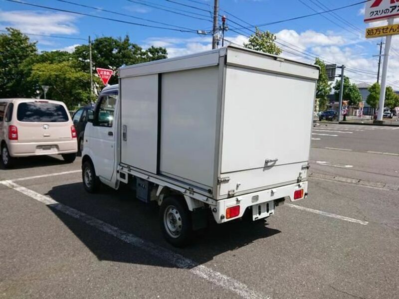 CARRY TRUCK