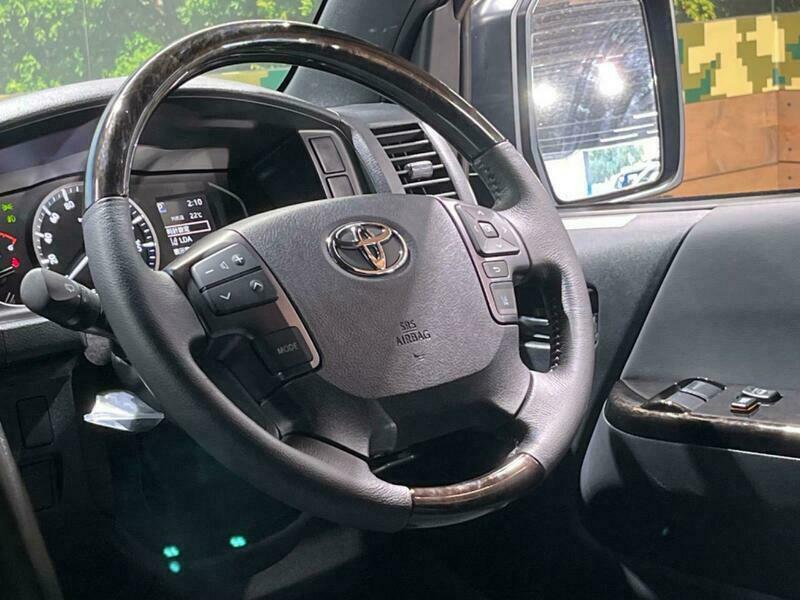 HIACE VAN