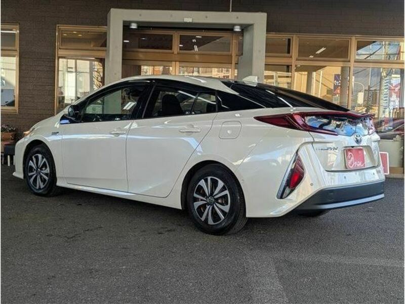 PRIUS PHV