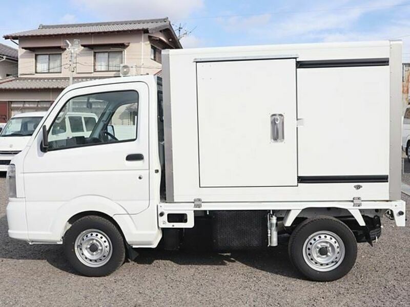 CARRY TRUCK