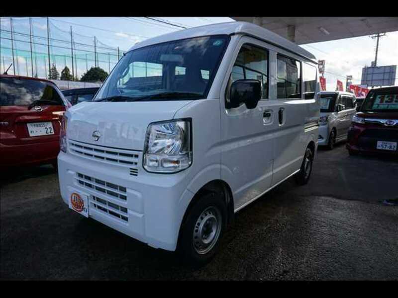 NISSAN NV100CLIPPER