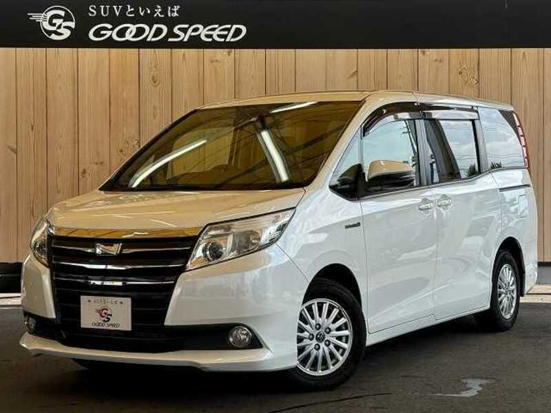 TOYOTA NOAH