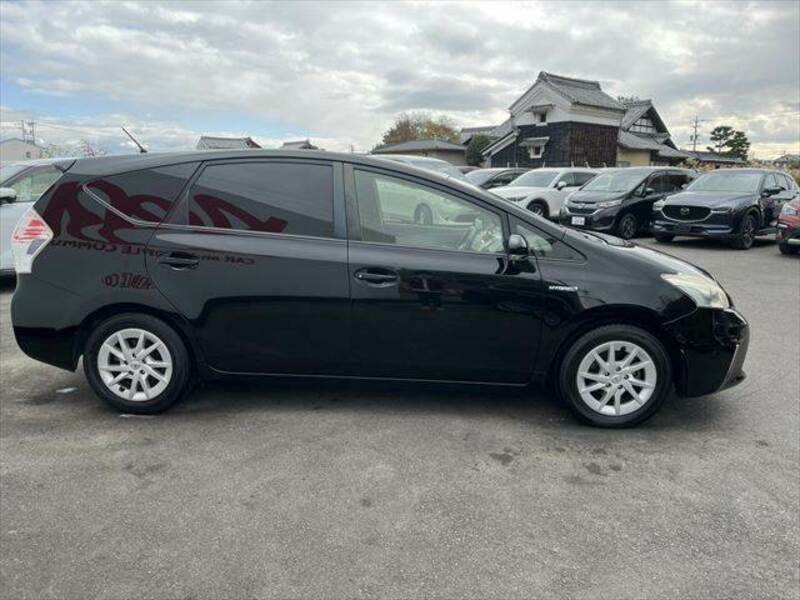 PRIUS ALPHA