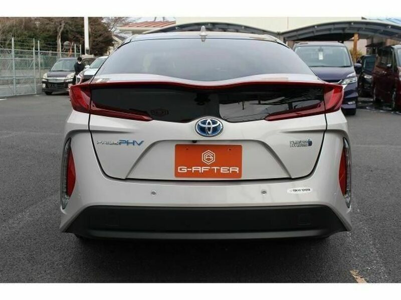 PRIUS PHV