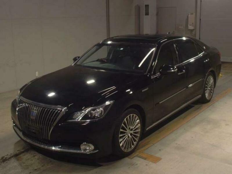 TOYOTA CROWN MAJESTA