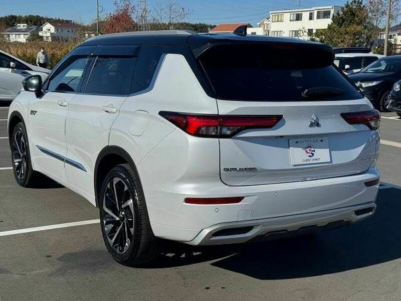 OUTLANDER PHEV