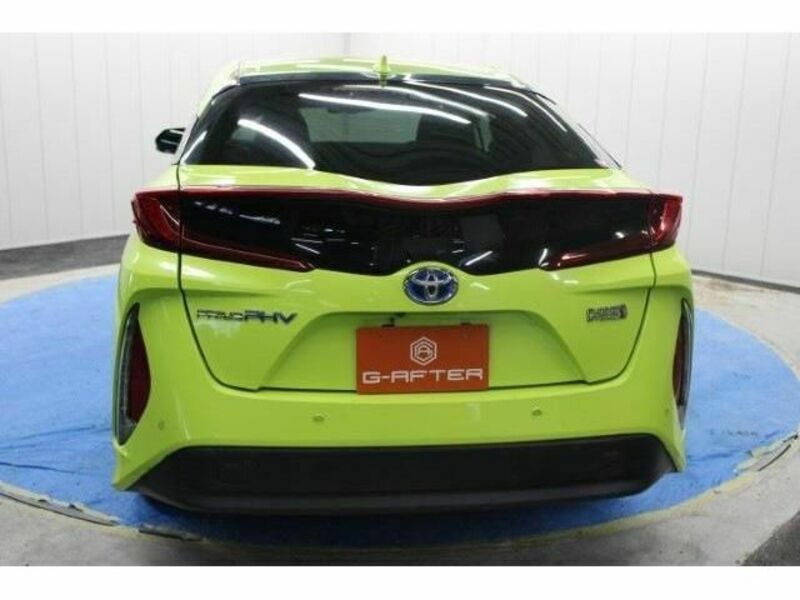 PRIUS PHV