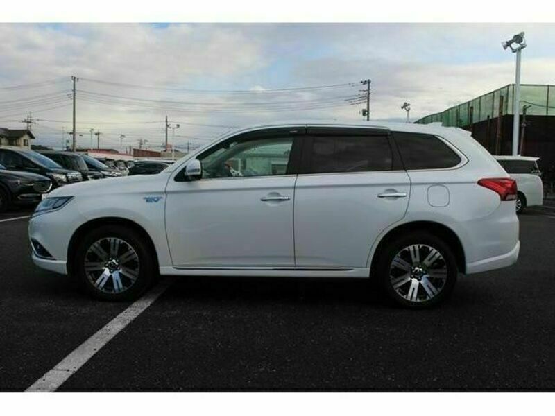 OUTLANDER PHEV