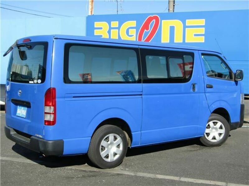 HIACE VAN