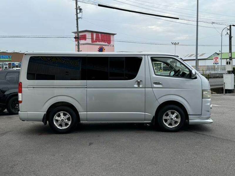 HIACE VAN