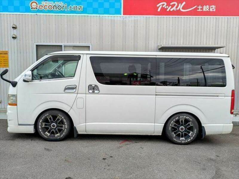 HIACE VAN