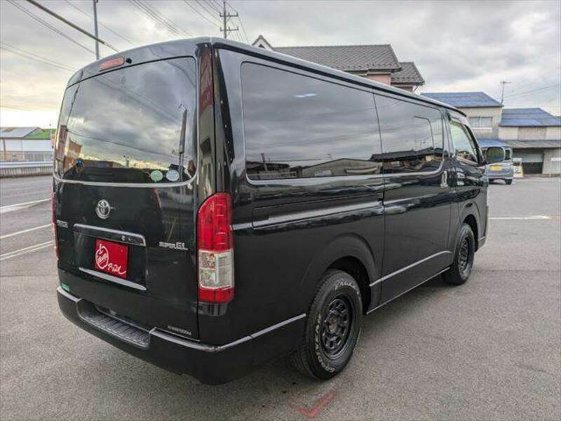 HIACE VAN