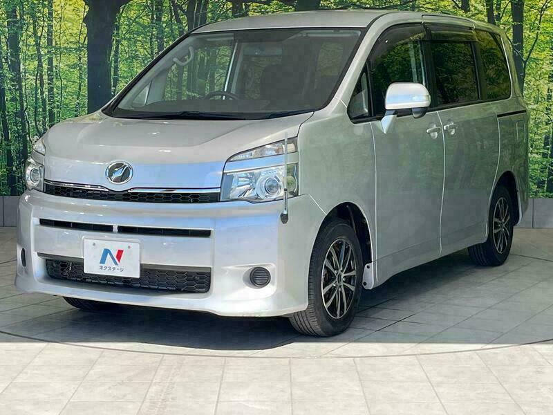 Used 2013 TOYOTA VOXY ZRR70G | SBI Motor Japan