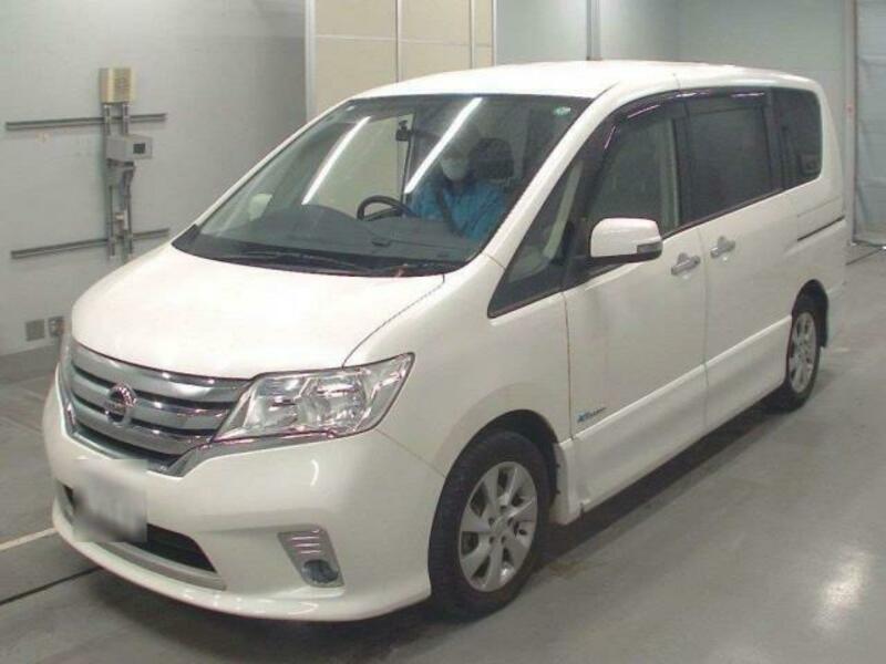 NISSAN SERENA